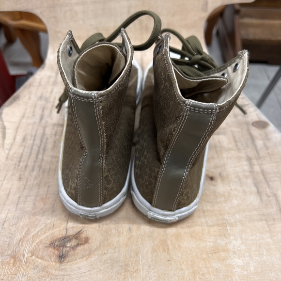 Coach Olive High-Top Sneakers:size9B - Picture 7 of 7